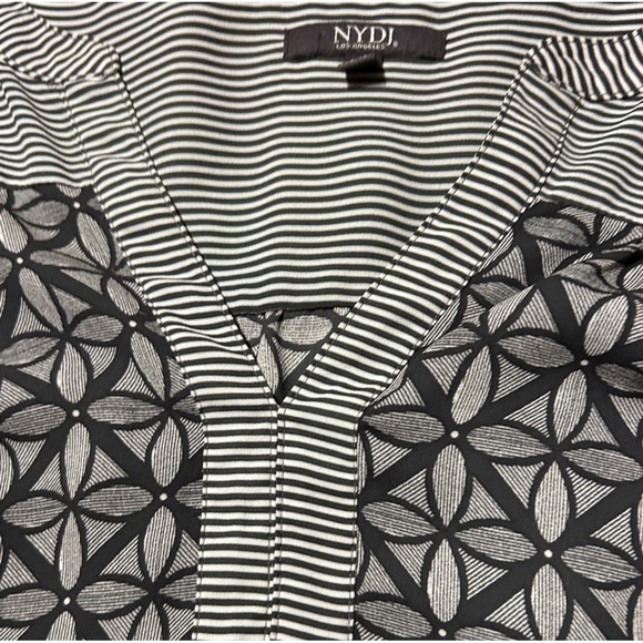 NYDJ Blouse Shirt Women’s Work Geometric Long Sleeve Navy Blouse Size Small - Picture 5 of 8